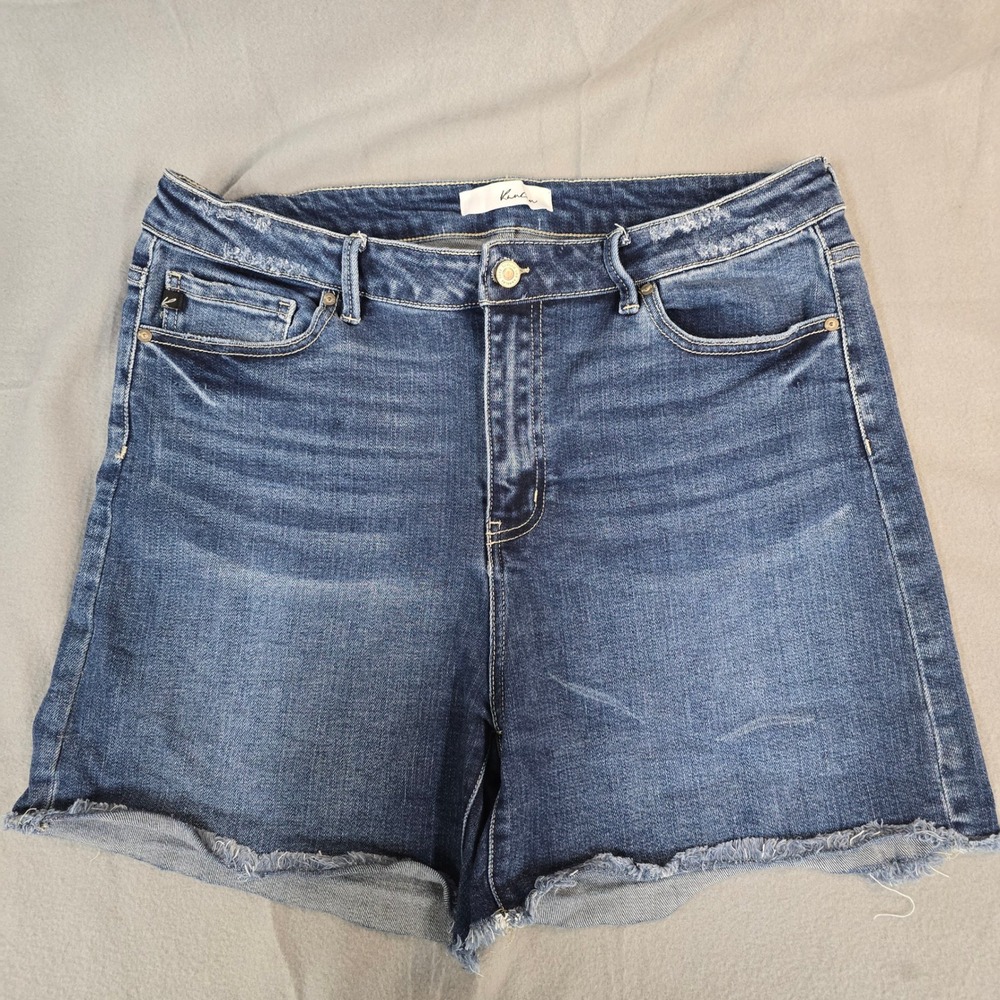 KanCan Women 2XL Dark Wash High Rise Frayed Raw Hem Denim Jean Shorts KC7181M-P